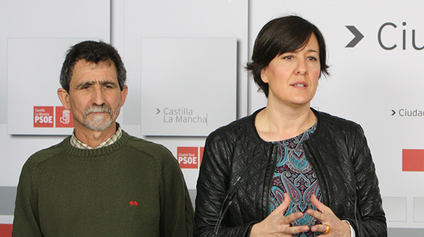 Santiago Martín y Blanca Fernández en la rueda de prensa