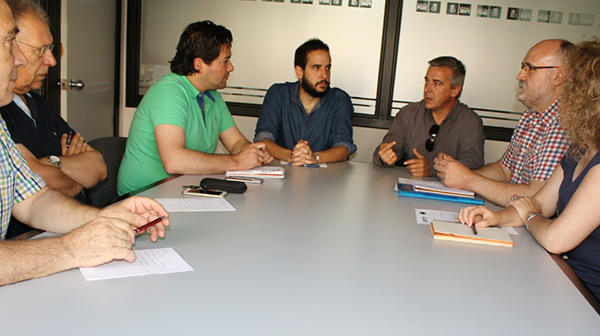 Fotografía de la reunión mantenida